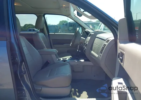 2011 Ford Escape Xlt из США, поврежденный, VIN 1FMCU0DG5BKC63144